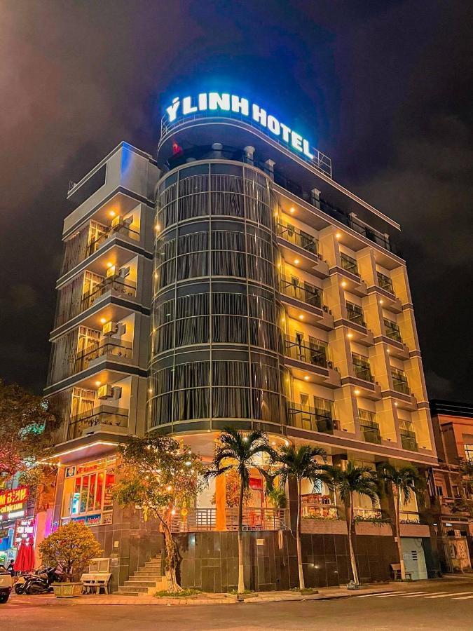 Y Linh Hotel Куїнон Екстер'єр фото