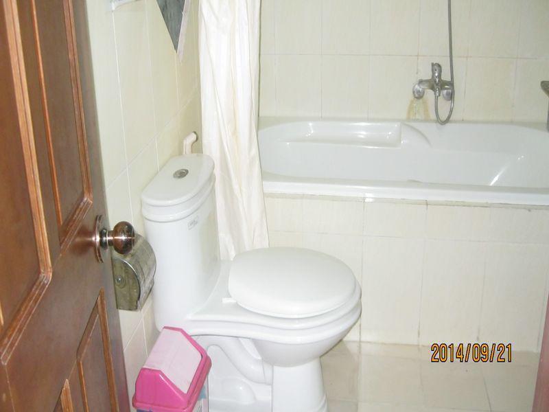 Y Linh Hotel Куїнон Екстер'єр фото